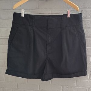 🍌 Banana Republic Shorts. Black High Waist. Size 16